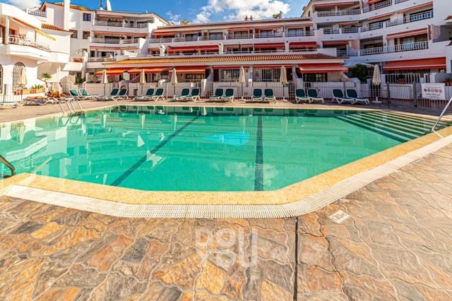 2 soverom Leilighet til salgs i Los Cristianos, Arona med svømmebasseng garasje - € 320 000 (Ref: 9558734)