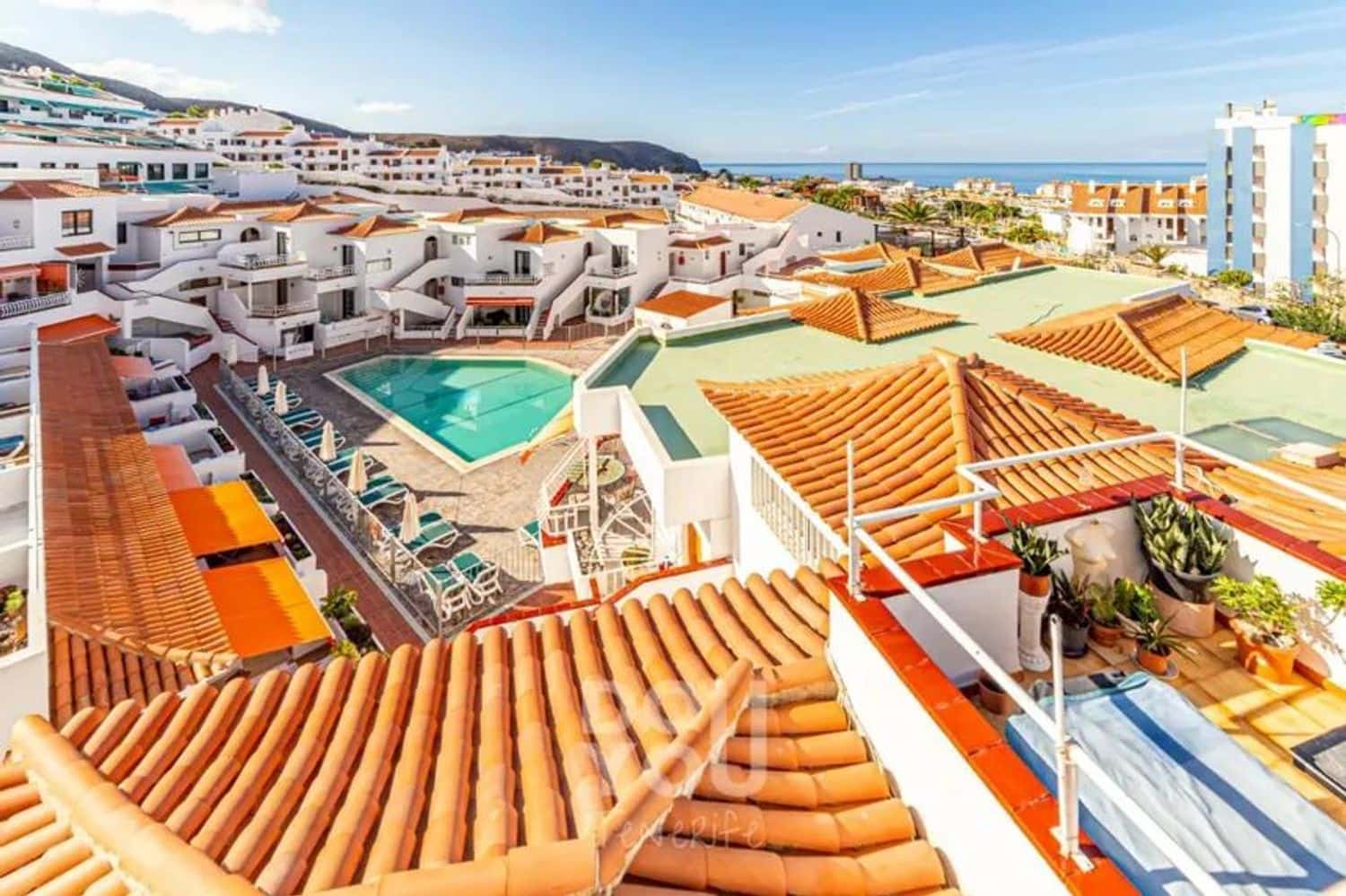 2 soverom Leilighet til salgs i Los Cristianos med svømmebasseng garasje - € 320 000 (Ref: 9558734)