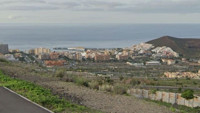 Mark till salu i Chayofa, Arona - 890 000 € (Ref: 9558735)