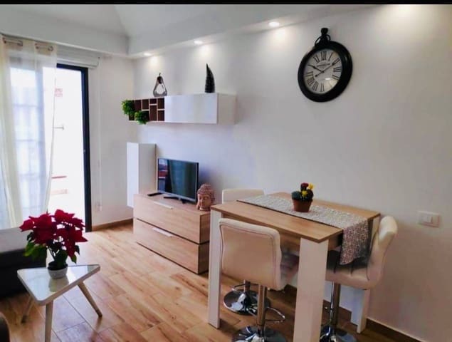 1 soverom Leilighet til salgs i Los Cristianos, Arona med svømmebasseng garasje - € 265 000 (Ref: 9558736)