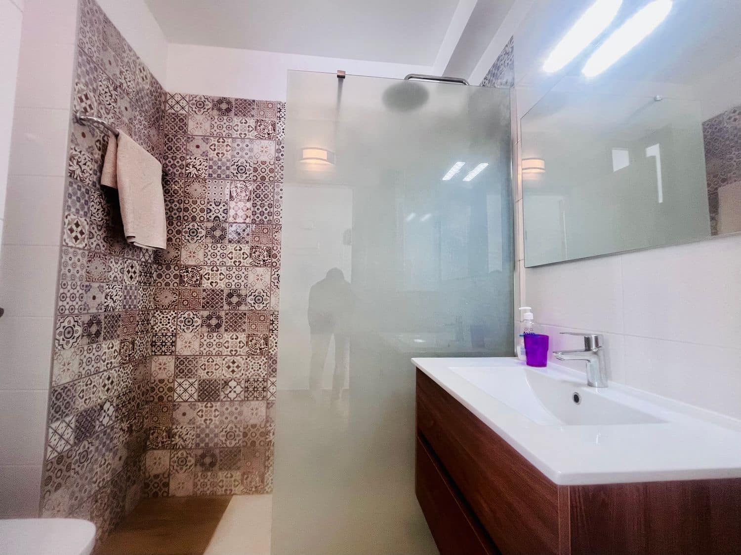 1 soverom Leilighet til salgs i Los Cristianos med svømmebasseng garasje - € 265 000 (Ref: 9558736)