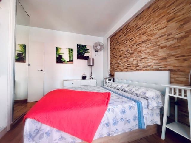 1 soverom Leilighet til salgs i Los Cristianos, Arona med svømmebasseng garasje - € 265 000 (Ref: 9558736)