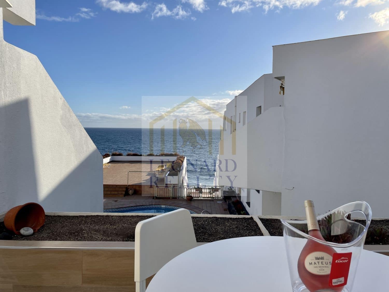 1 soveværelse Lejlighed til salg i Puerto Santiago med swimmingpool garage - € 385.000 (Ref: 9558737)