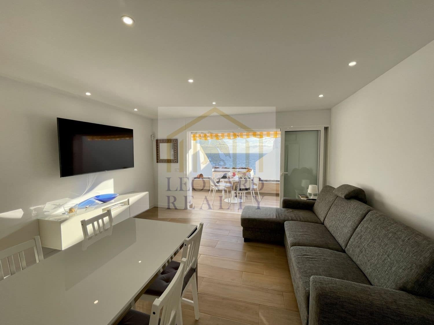 1 soveværelse Lejlighed til salg i Puerto Santiago med swimmingpool garage - € 385.000 (Ref: 9558737)