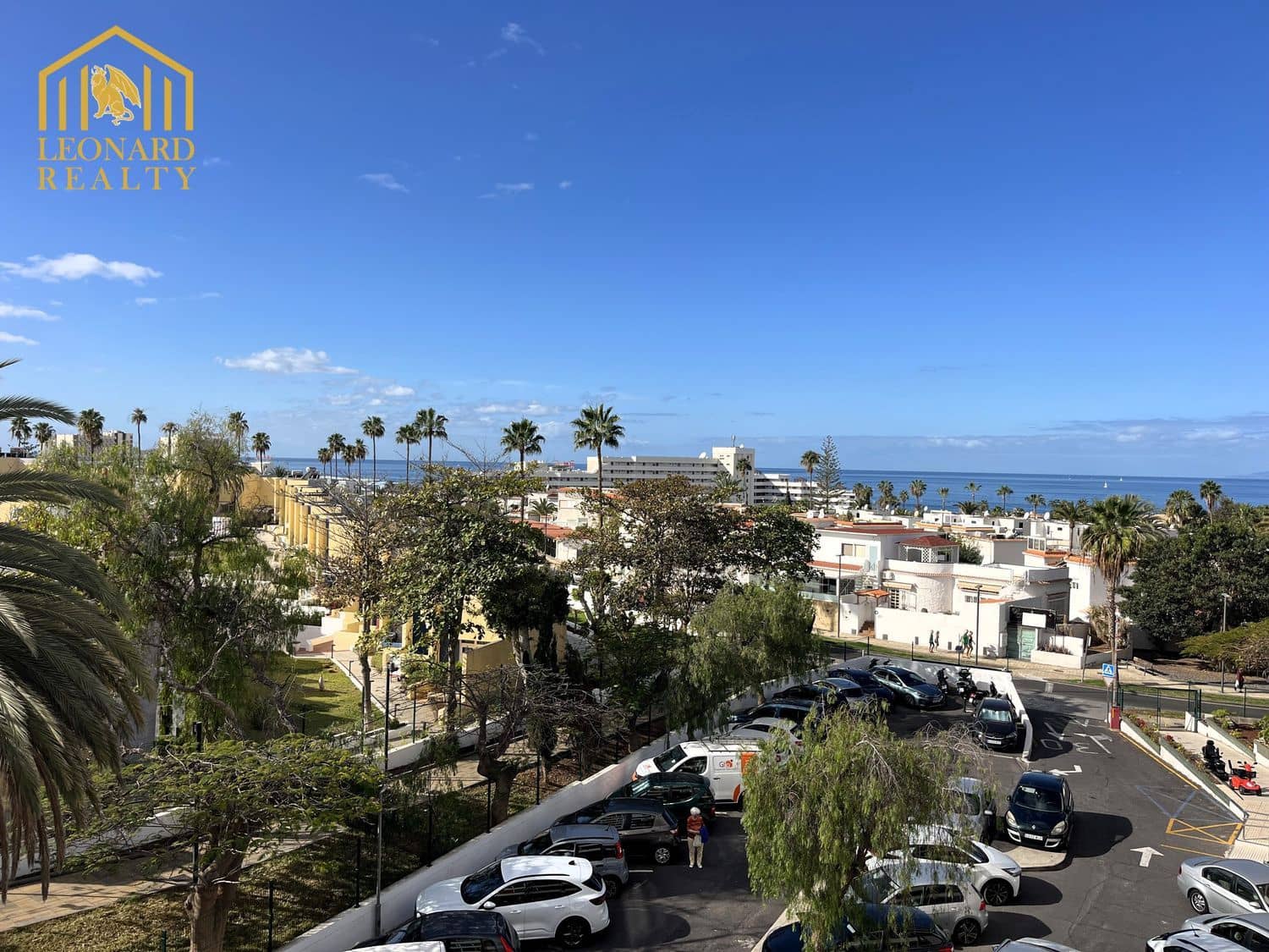 1 sypialnia Apartament na sprzedaż w Costa Adeje z basenem garażem - 275 000 € (Ref: 9558740)