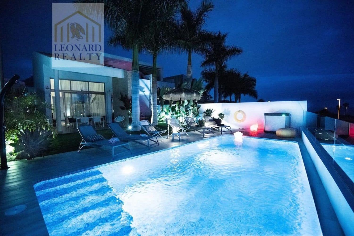 3 soverom Hus til salgs i La Caleta Adeje med svømmebasseng garasje - € 1 690 000 (Ref: 9558742)