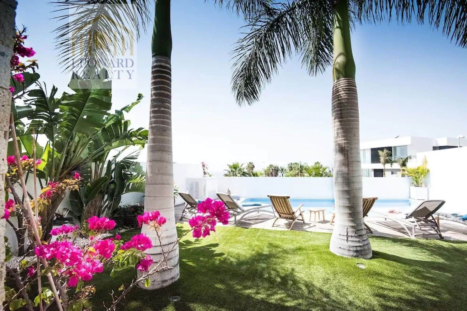 3 soverom Hus til salgs i La Caleta Adeje med svømmebasseng garasje - € 1 690 000 (Ref: 9558742)