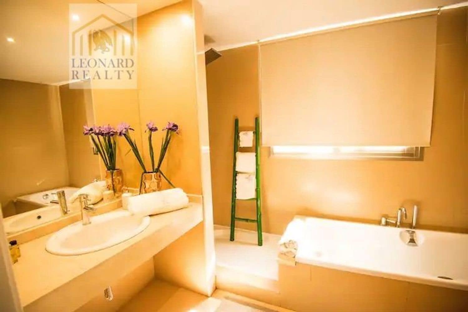 3 soverom Hus til salgs i La Caleta Adeje med svømmebasseng garasje - € 1 690 000 (Ref: 9558742)