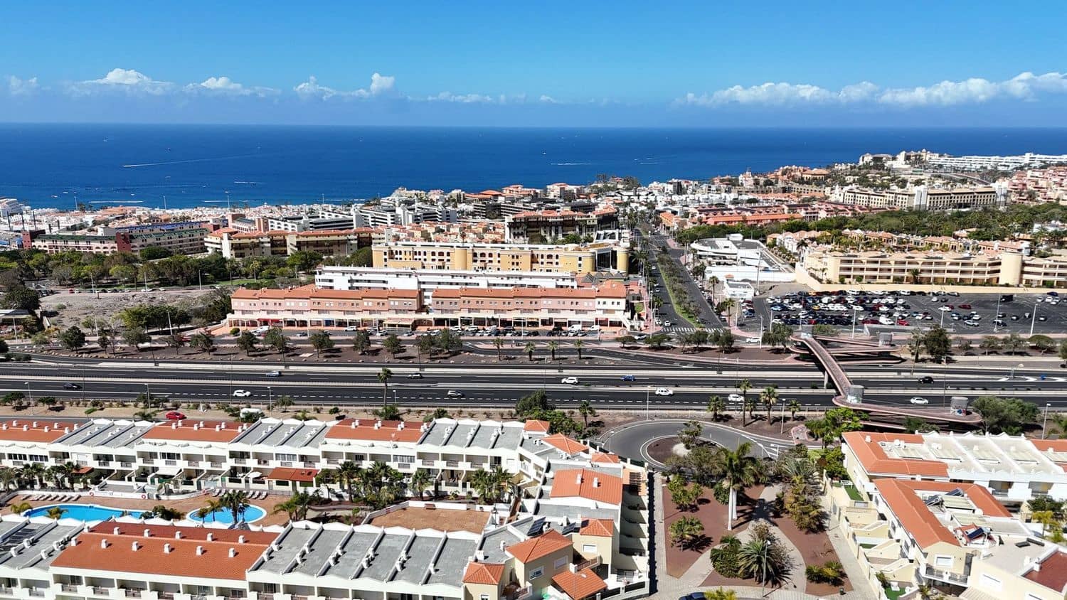 3 makuuhuone Huoneisto myytävänä paikassa Costa Adeje mukana uima-altaan 
autotalli - 1 295 000 € (Ref: 9558743)