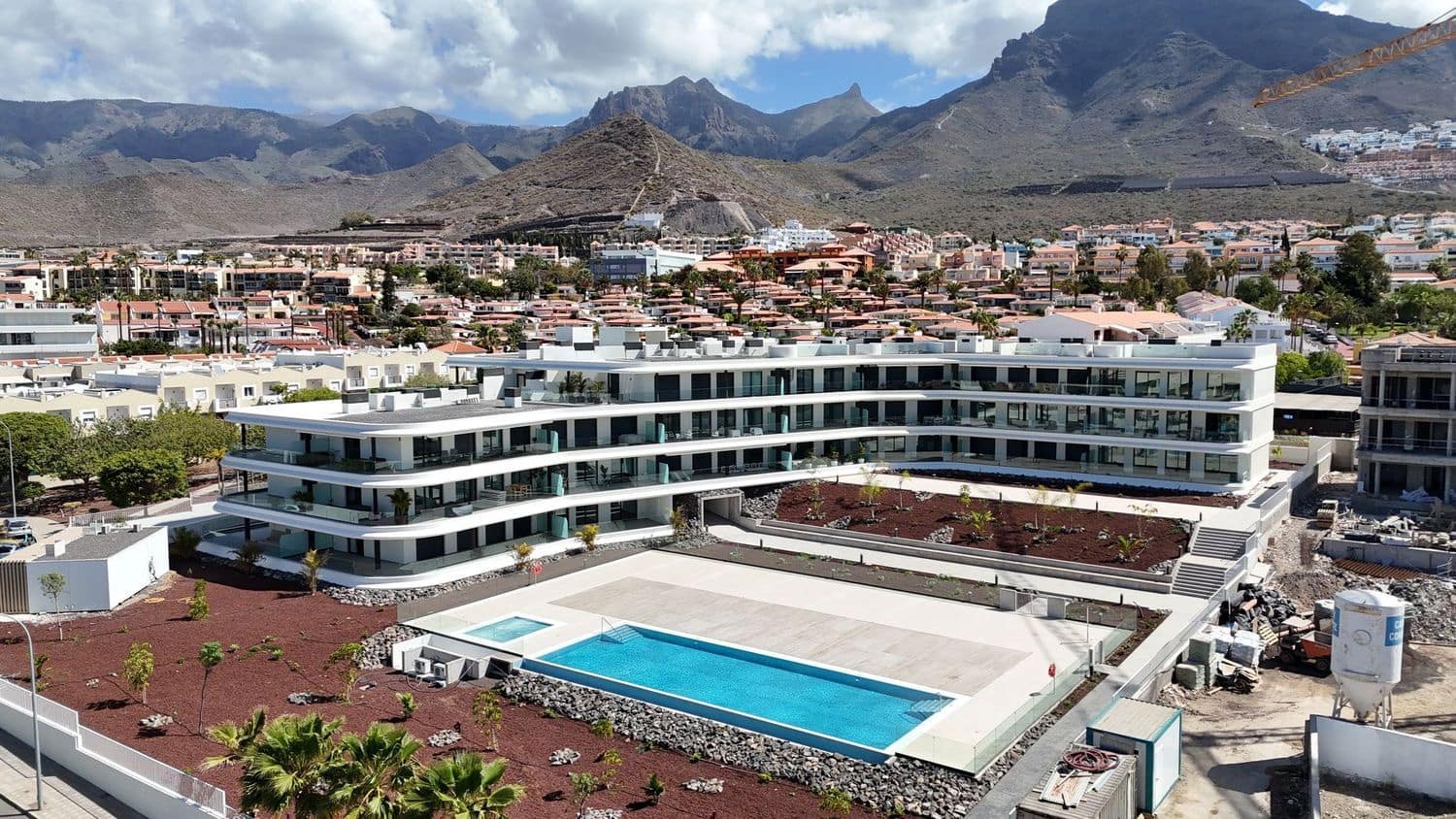 3 makuuhuone Huoneisto myytävänä paikassa Costa Adeje mukana uima-altaan 
autotalli - 1 295 000 € (Ref: 9558743)