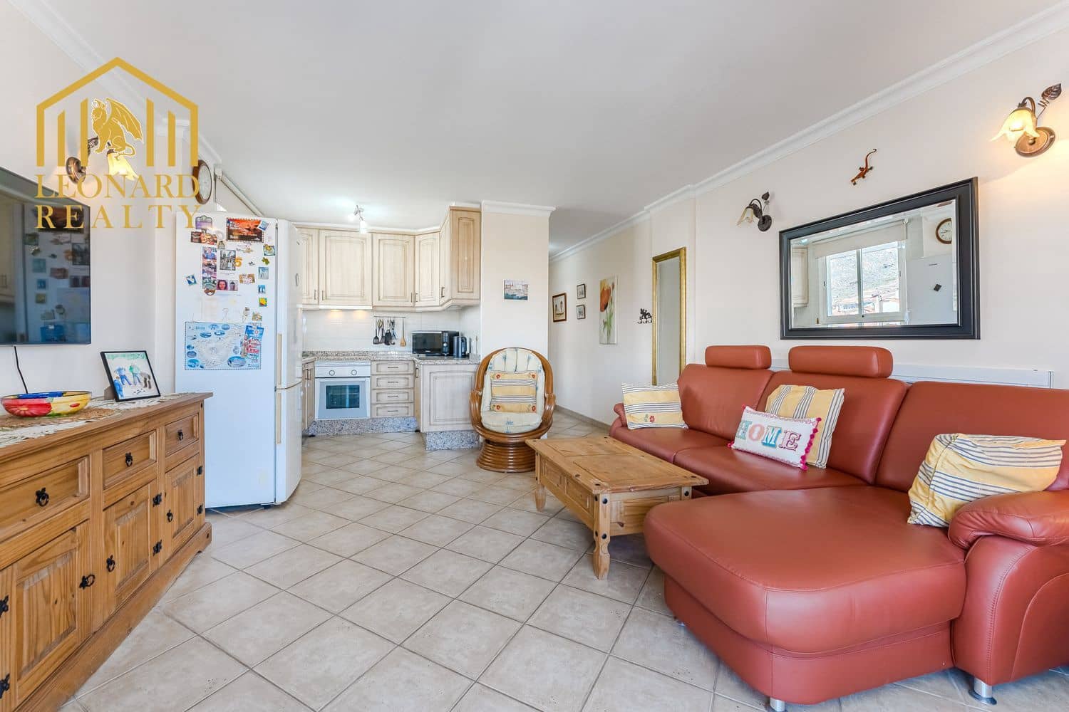 1 soverom Leilighet til salgs i Los Cristianos med svømmebasseng garasje - € 315 000 (Ref: 9560878)