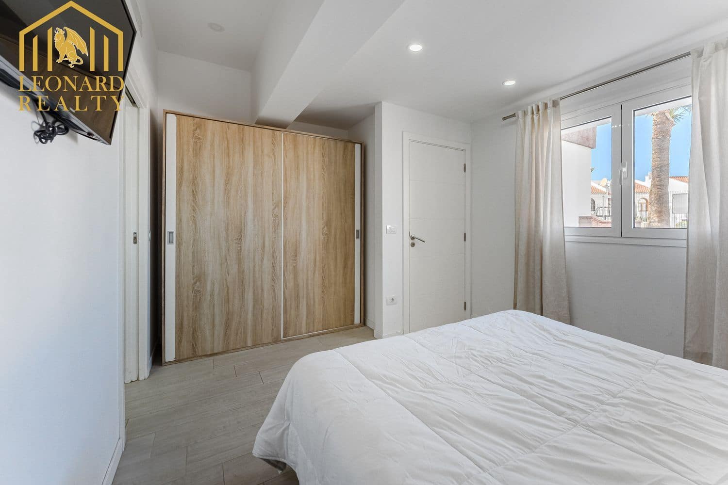 4 chambre Appartement à vendre à Costa Adeje avec piscine garage - 375 000 € (Ref: 9560883)