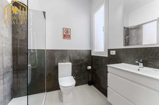 4 chambre Appartement à vendre à Torviscas Centro y Alto, Adeje avec piscine garage - 375 000 € (Ref: 9560883)