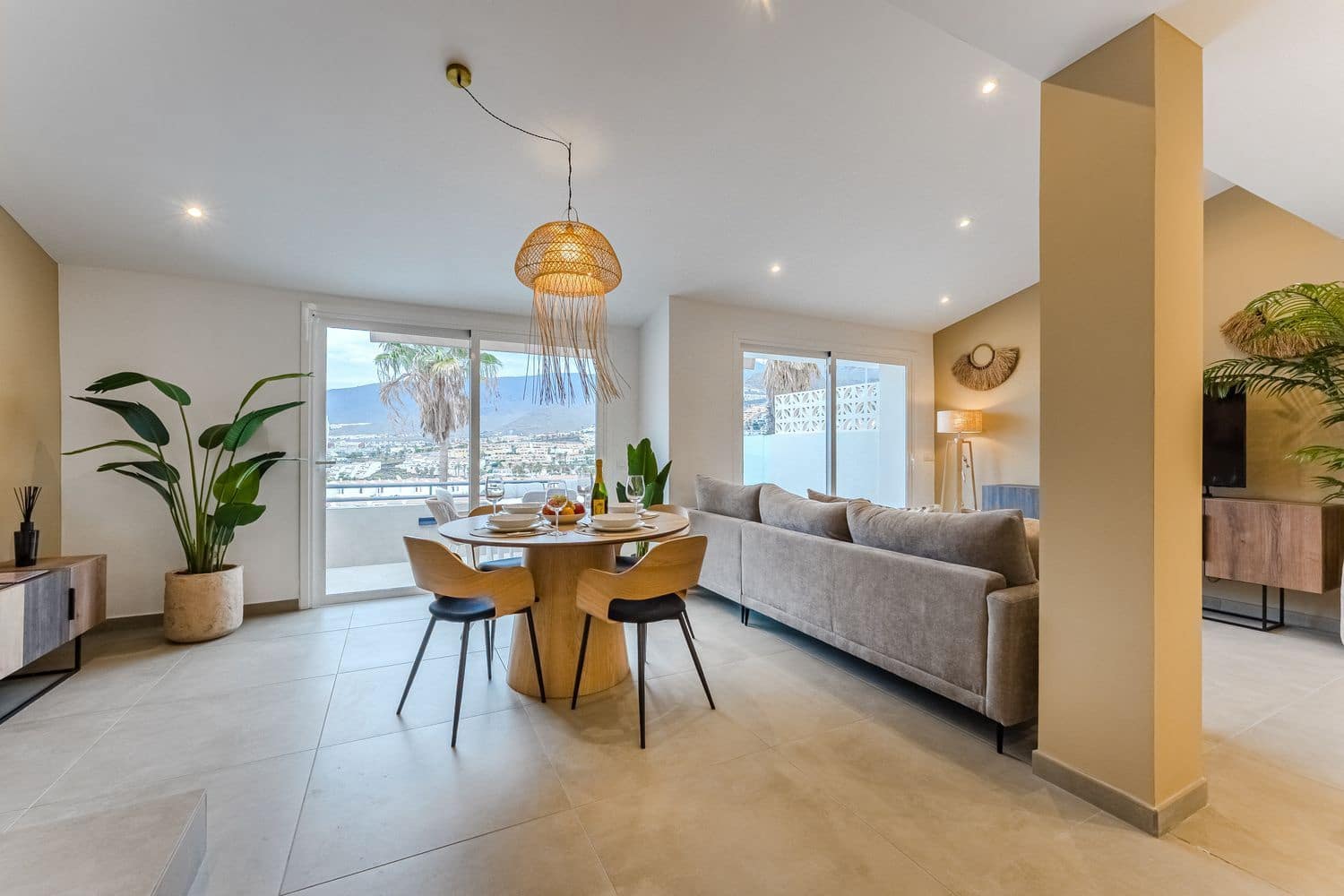 4 camera da letto Villa in vendita in Costa Adeje con piscina garage - 1.450.000 € (Rif: 9560884)