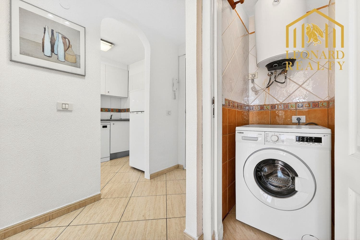 1 soverom Leilighet til salgs i Los Cristianos med garasje - € 320 000 (Ref: 9573700)