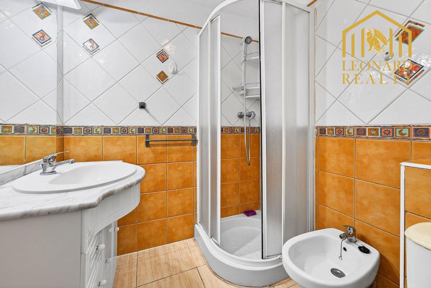 1 soverom Leilighet til salgs i Los Cristianos med garasje - € 320 000 (Ref: 9573700)