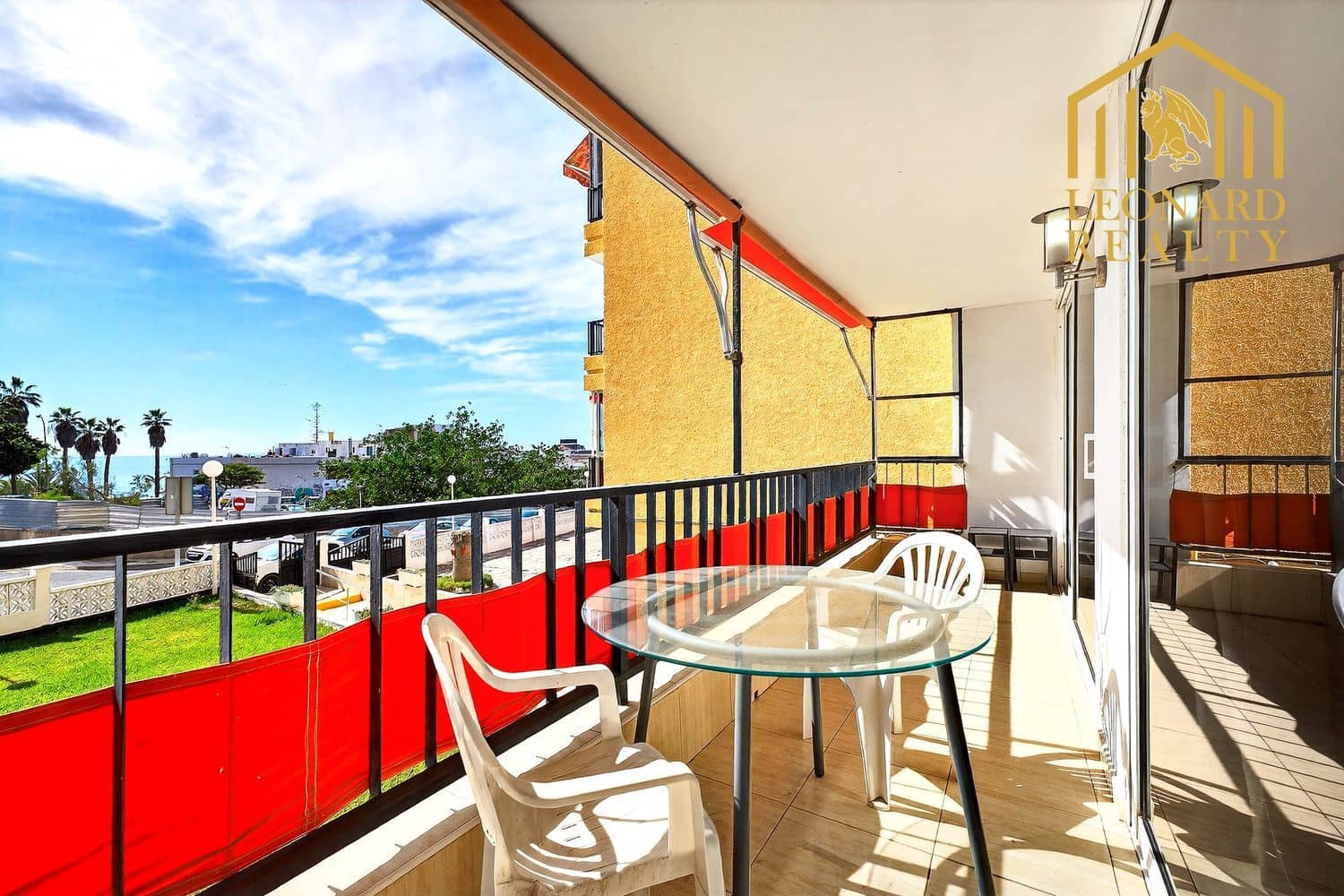 1 soverom Leilighet til salgs i Los Cristianos med garasje - € 320 000 (Ref: 9573700)