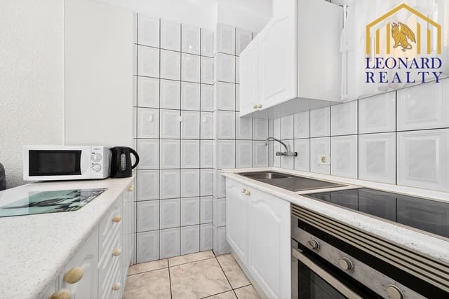 1 Zimmer Apartment zu verkaufen in Los Cristianos, Arona mit Pool Garage - 249.000 € (Ref: 9629579)