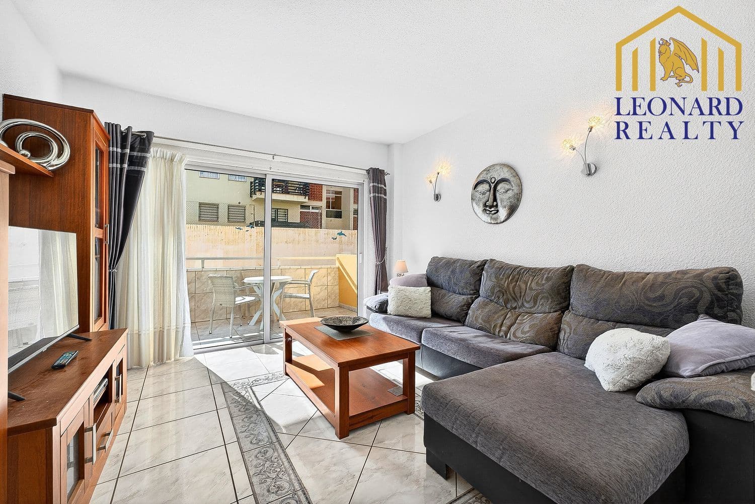 1 makuuhuone Huoneisto myytävänä paikassa Los Cristianos mukana uima-altaan 
autotalli - 249 000 € (Ref: 9629579)