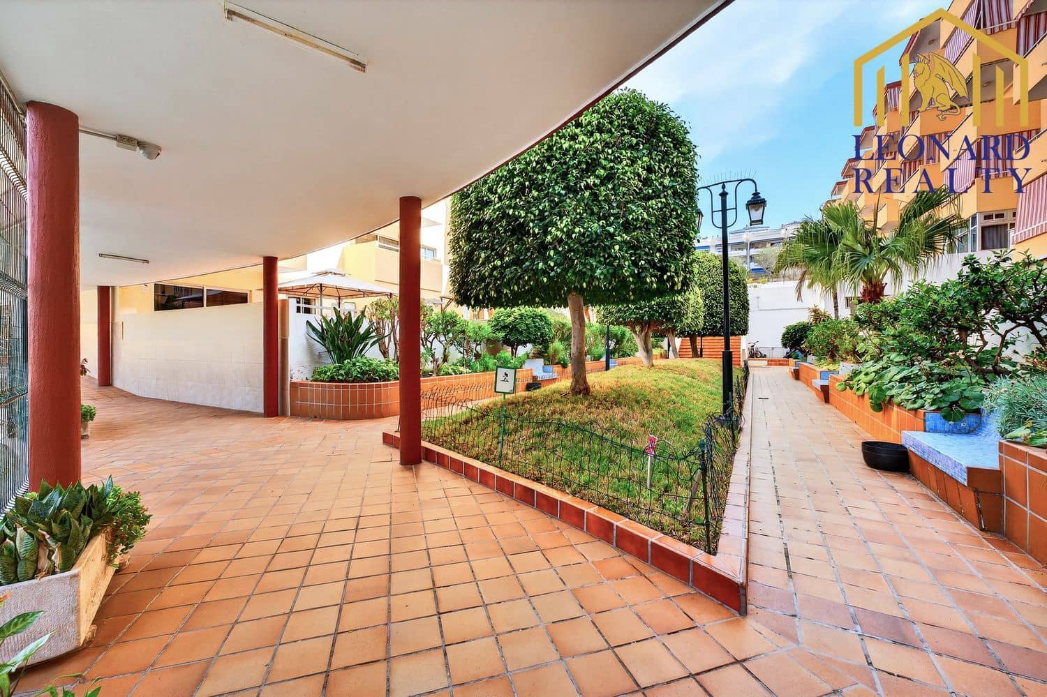 1 makuuhuone Huoneisto myytävänä paikassa Los Cristianos mukana uima-altaan 
autotalli - 249 000 € (Ref: 9629579)