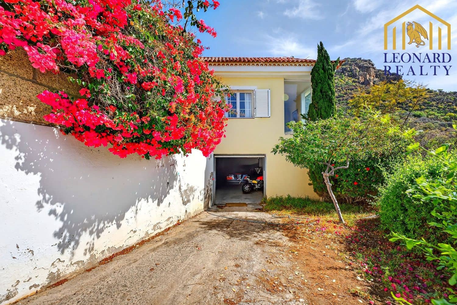 3 slaapkamer Villa te koop in La Camella met garage - € 580.000 (Ref: 9632869)