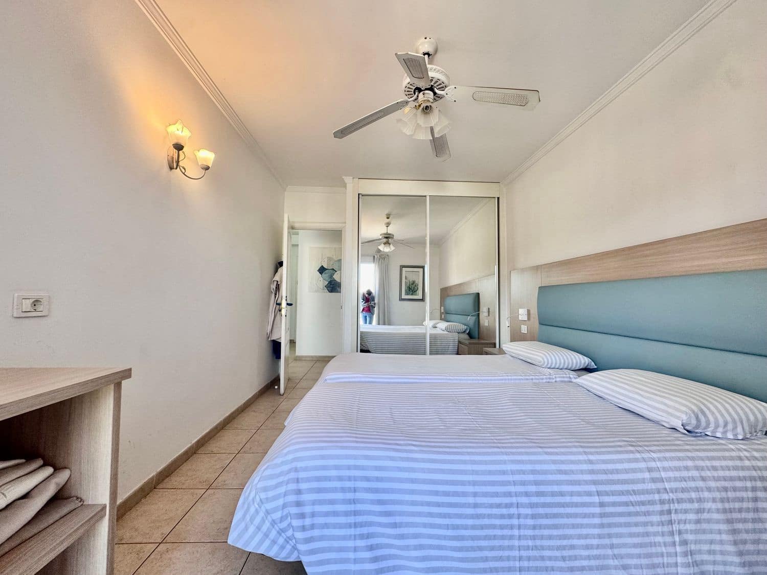 1 slaapkamer Appartement te koop in Los Cristianos met zwembad garage - € 299.000 (Ref: 9658159)