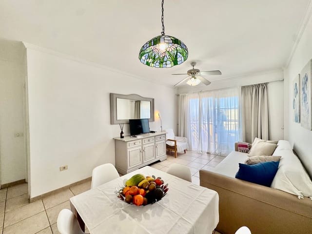 1 slaapkamer Appartement te koop in Los Cristianos, Arona met zwembad garage - € 299.000 (Ref: 9658159)
