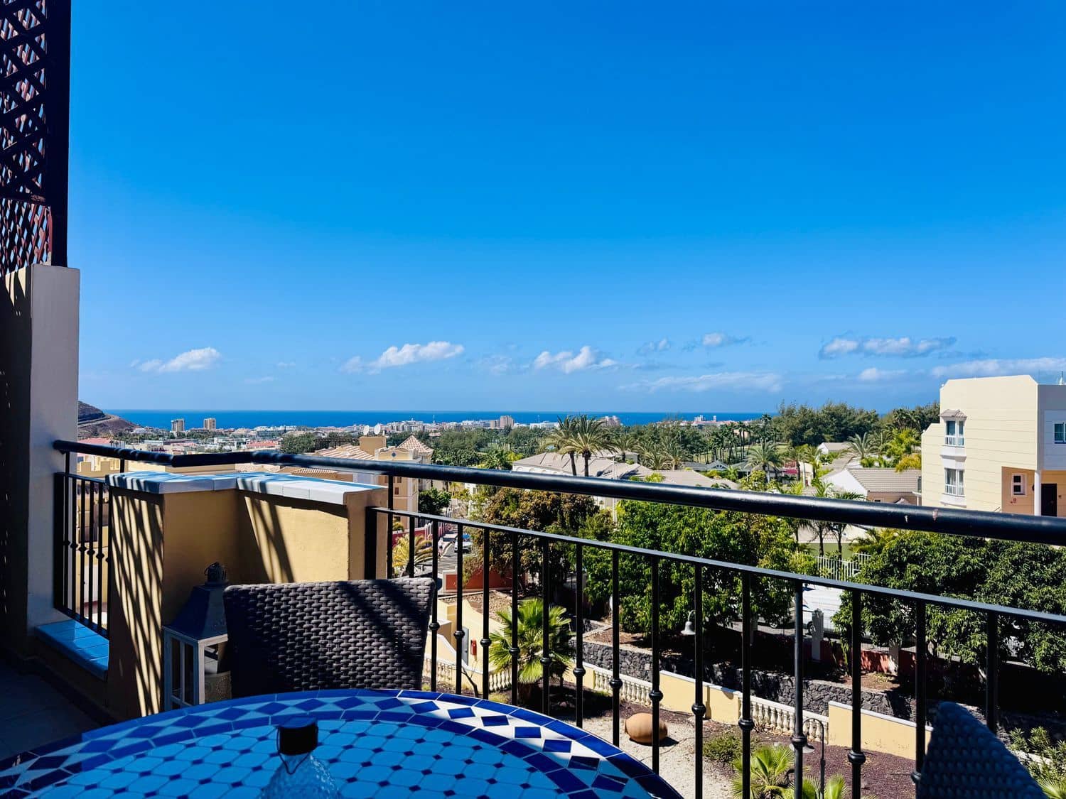 1 slaapkamer Appartement te koop in Los Cristianos met zwembad garage - € 299.000 (Ref: 9658159)