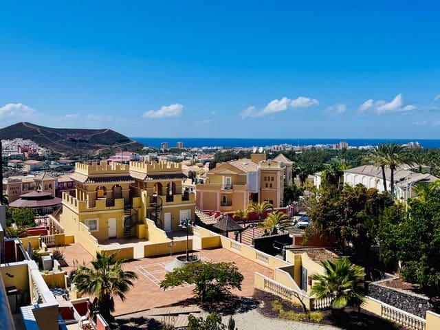 1 slaapkamer Appartement te koop in Los Cristianos, Arona met zwembad garage - € 299.000 (Ref: 9658159)