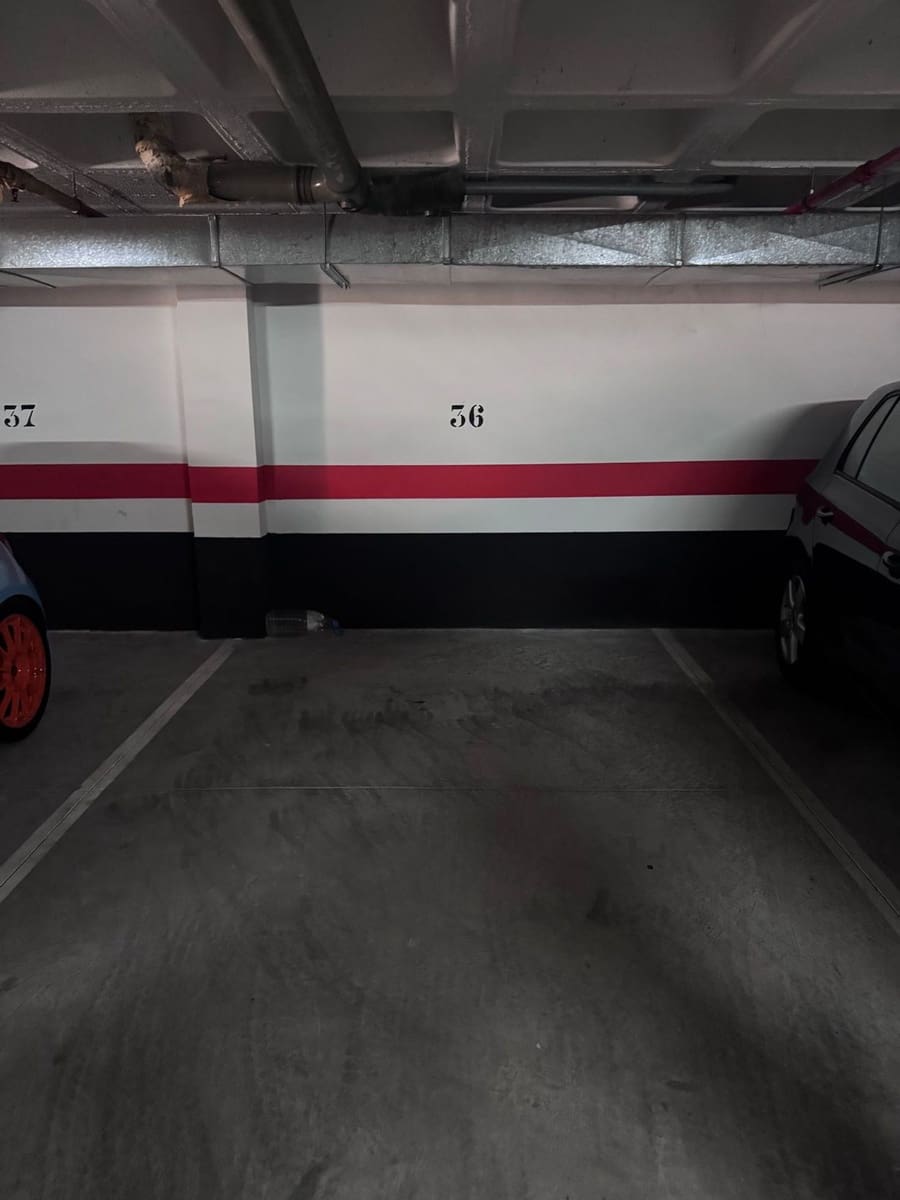 Garage te koop in Los Cristianos - € 22.000 (Ref: 9682205)