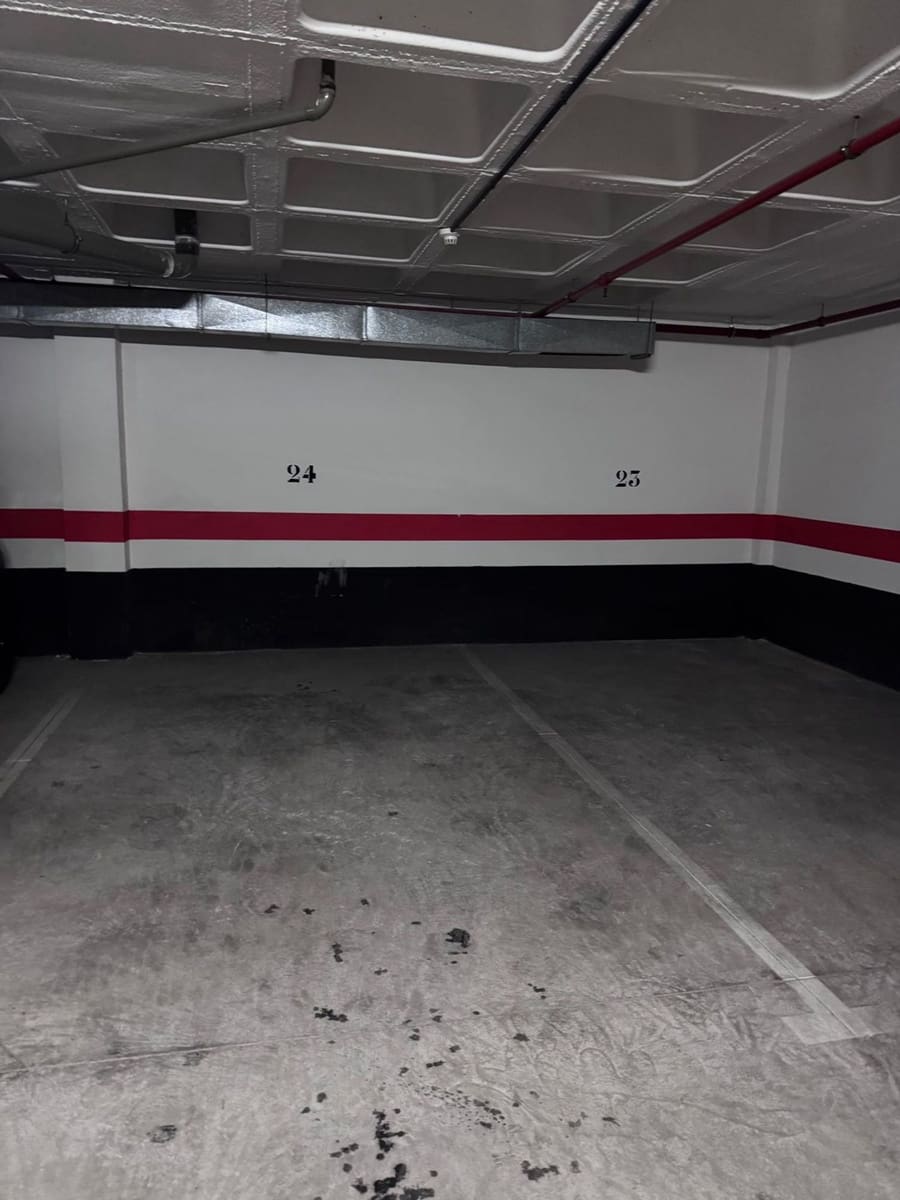 Garage te koop in Los Cristianos - € 22.000 (Ref: 9682205)