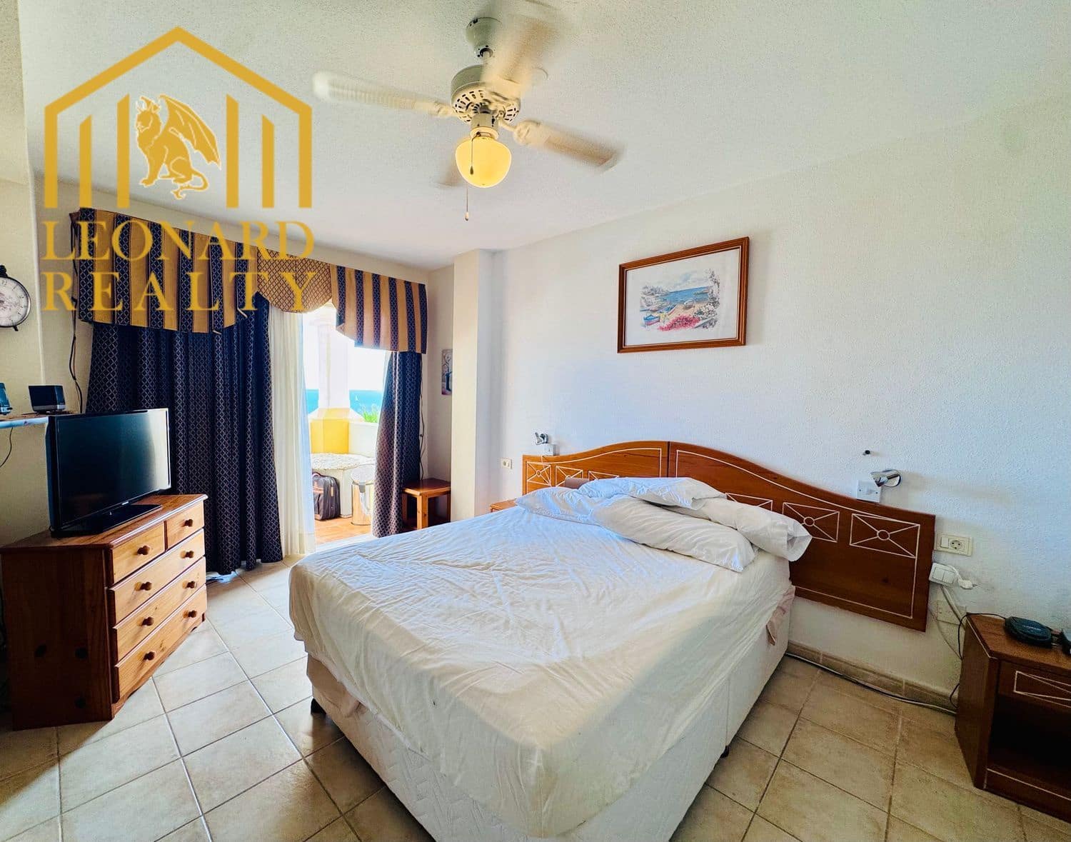 2 makuuhuone Huoneisto myytävänä paikassa San Miguel de Abona mukana uima-altaan 
autotalli - 330 000 € (Ref: 9709475)