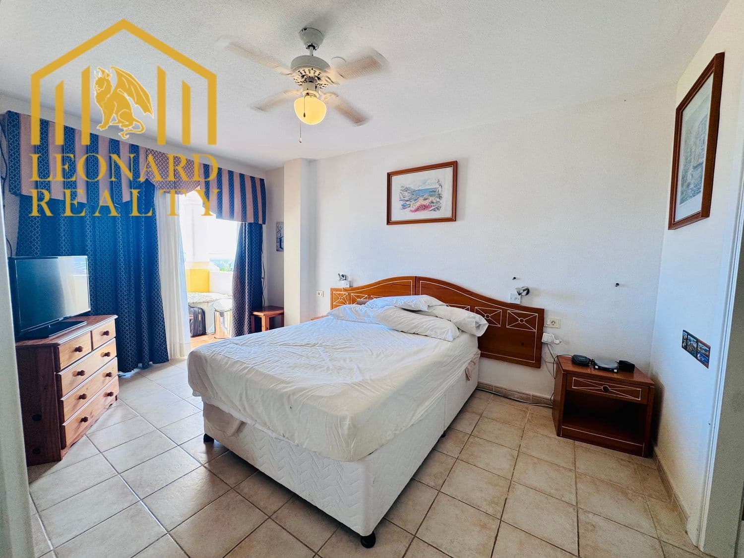 2 makuuhuone Huoneisto myytävänä paikassa San Miguel de Abona mukana uima-altaan 
autotalli - 330 000 € (Ref: 9709475)