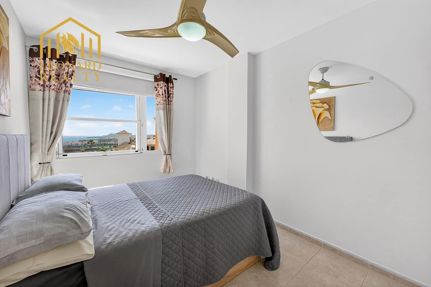 2 soveværelse Lejlighed til salg i San Miguel de Abona med swimmingpool garage - € 295.000 (Ref: 9790050)