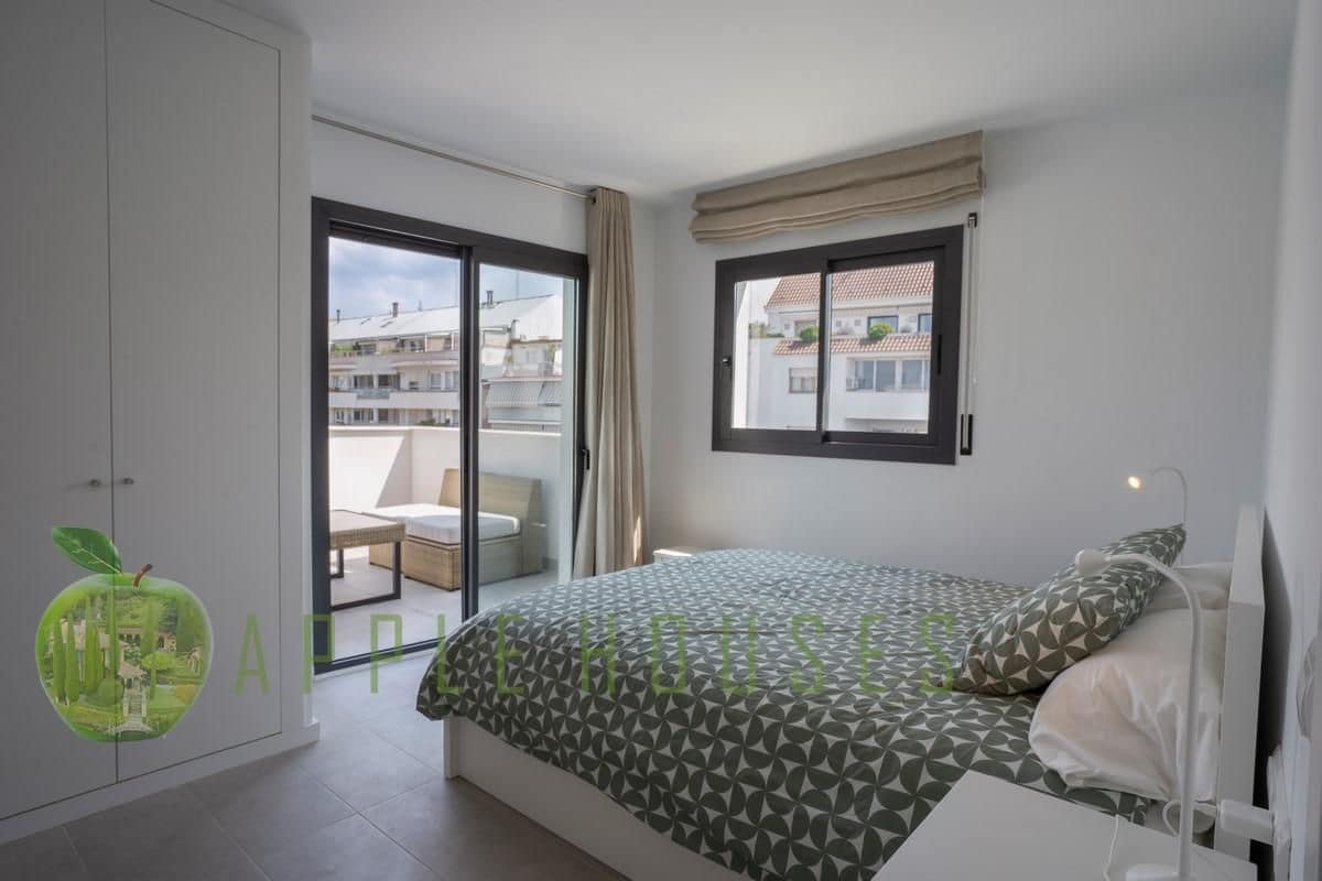 2 quarto Penthouse para venda em Sitges - 675 000 € (Ref: 8814684)