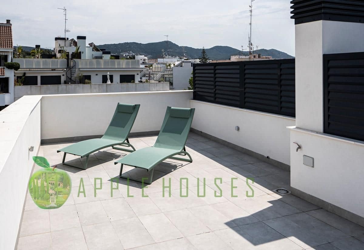 2 quarto Penthouse para venda em Sitges - 675 000 € (Ref: 8814684)