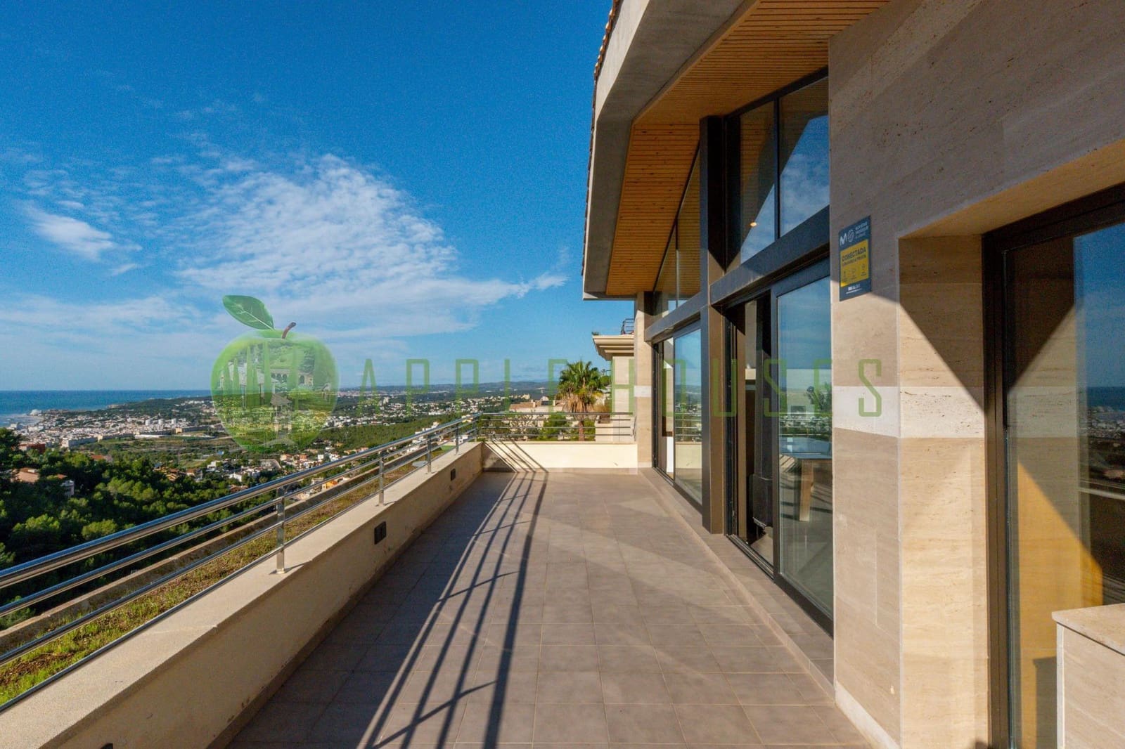 3 soverom Villa til salgs i Sitges med svømmebasseng garasje - € 870 000 (Ref: 8814686)