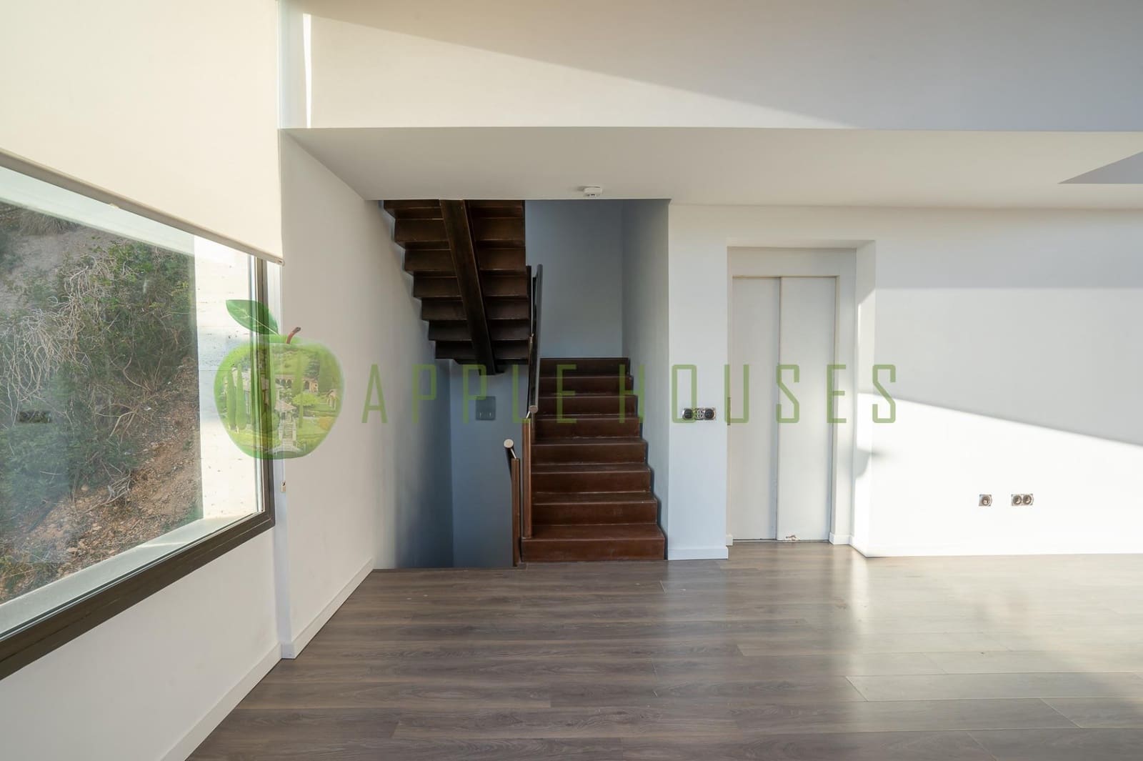 3 bedroom Villa for sale in Sitges with pool garage - € 870,000 (Ref: 8814686)