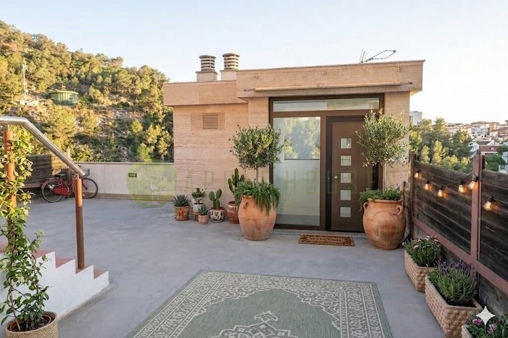 3 bedroom Villa for sale in Sitges with pool garage - € 870,000 (Ref: 8814686)