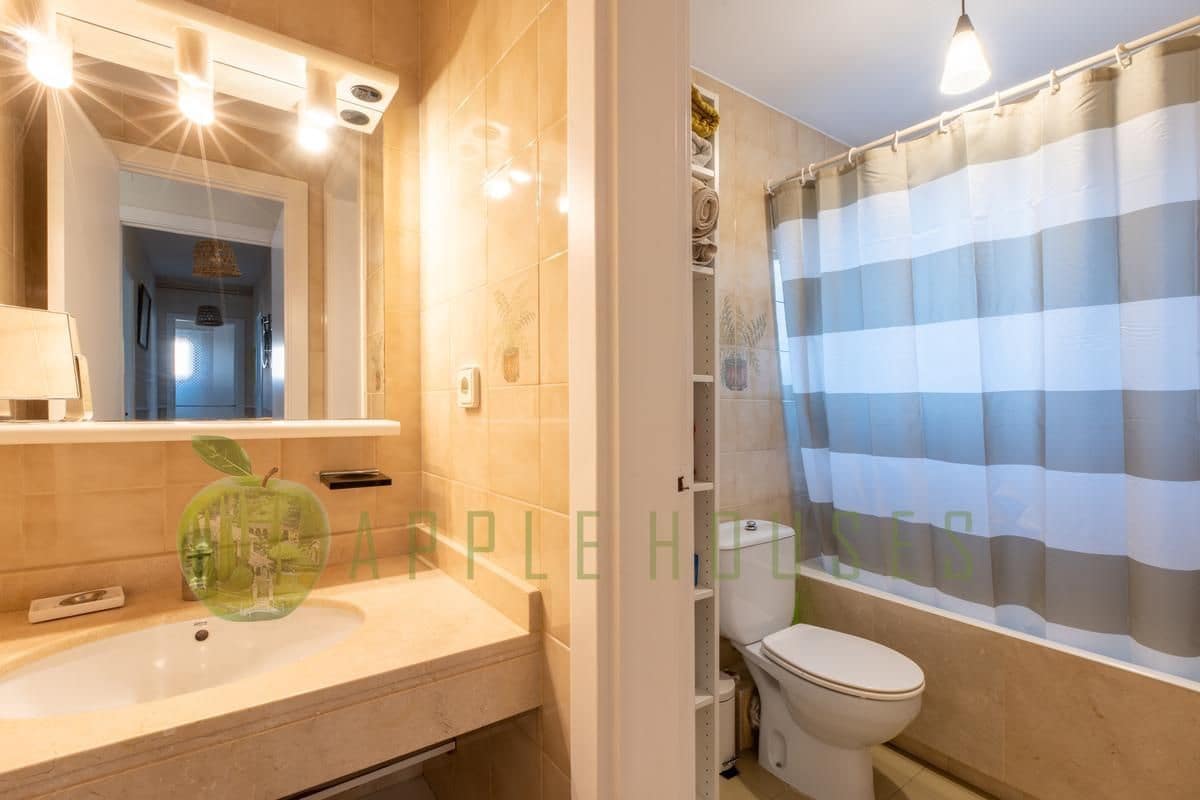 4 soveværelse Rækkehus til salg i Sitges med swimmingpool - € 1.450.000 (Ref: 8814693)