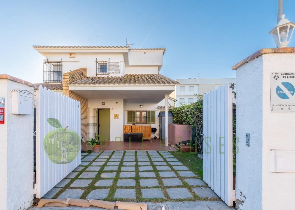 4 soveværelse Rækkehus til salg i Sitges med swimmingpool - € 1.450.000 (Ref: 8814693)