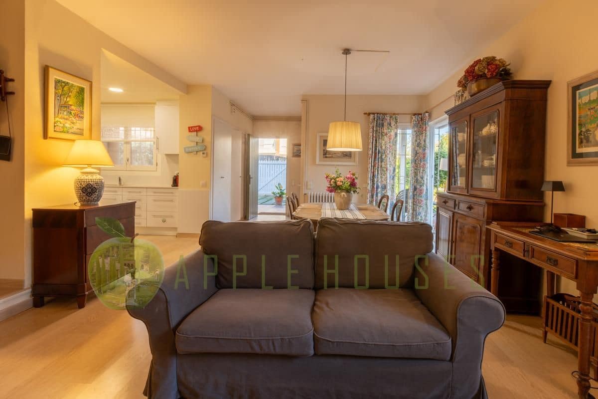 4 makuuhuone Rivitalo myytävänä paikassa Sitges mukana uima-altaan - 1 450 000 € (Ref: 8814693)