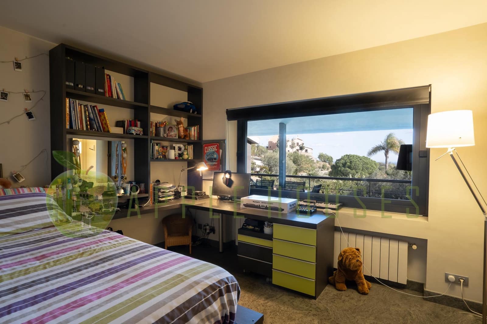 4 bedroom Villa for sale in Premia de Dalt with garage - € 1,149,000 (Ref: 8814694)