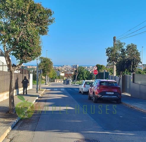 Bauplatz zu verkaufen in Vilanova i la Geltrú - 255.000 € (Ref: 8814697)