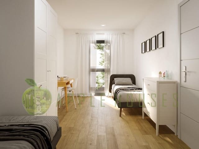 4 bedroom Villa for sale in Vilanova i la Geltrú with garage - € 398,000 (Ref: 8814699)