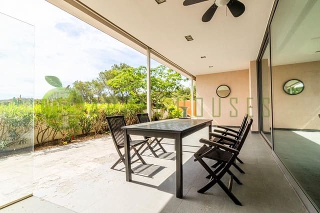 Chalet de 4 habitaciones en Sant Pere de Ribes en venta con garaje - 1.095.000 € (Ref: 8814703)