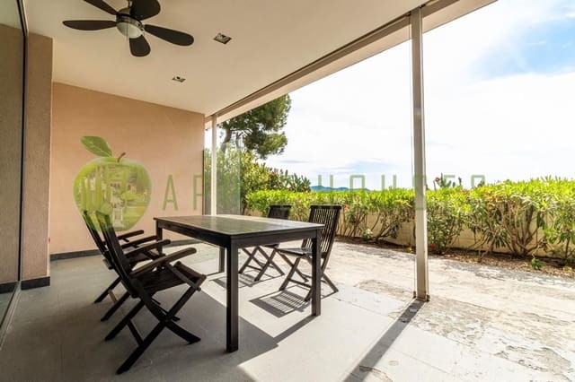 Chalet de 4 habitaciones en Sant Pere de Ribes en venta con garaje - 1.095.000 € (Ref: 8814703)