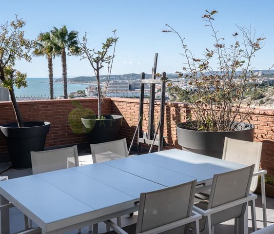 5 chambre Villa/Maison à vendre à Sitges avec piscine - 1 850 000 € (Ref: 8923708)