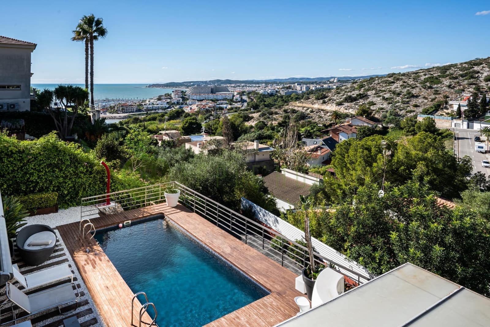 5 quarto Moradia para venda em Sitges com piscina - 1 850 000 € (Ref: 8923708)