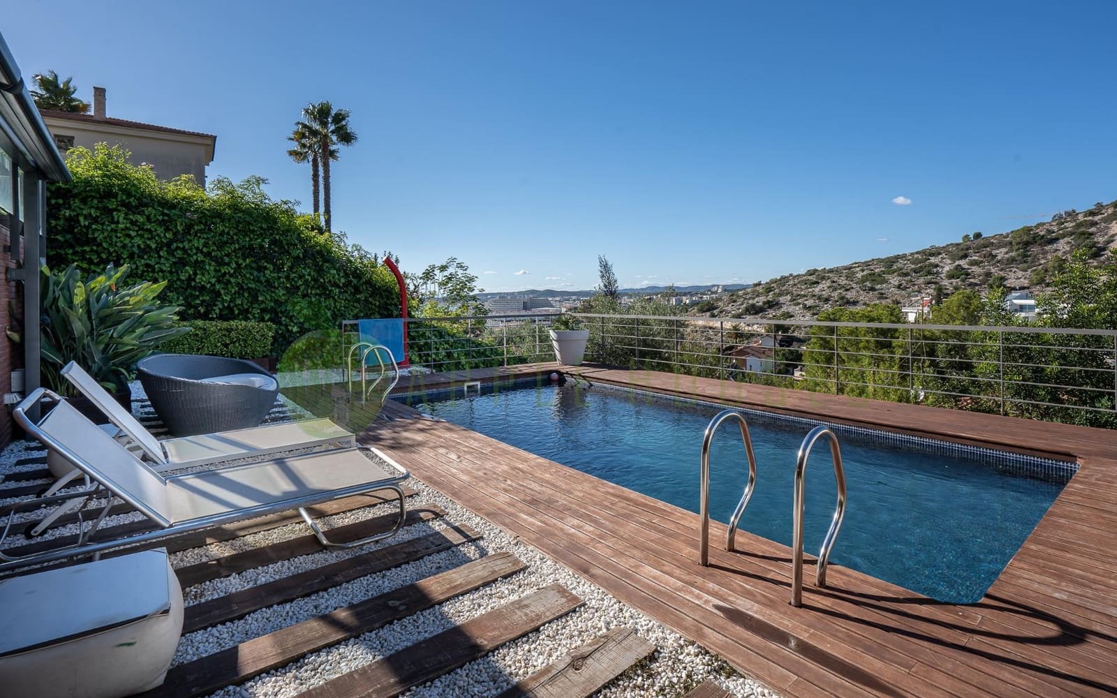 5 soverom Villa til salgs i Sitges med svømmebasseng - € 1 850 000 (Ref: 8923708)